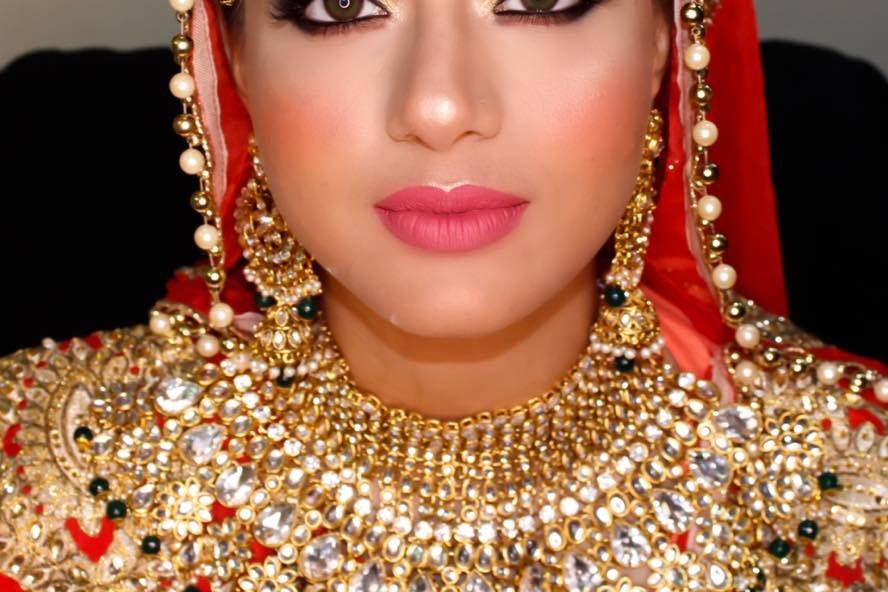 Paawni Behl Makeup Artist