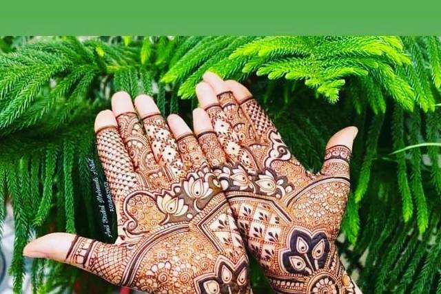 Radha krishna❤️ Designed by @mahendi_arts_by_mayuri . .  #Mahendi_arts_by_mayuri #mehndi #henna #radhakrishna #radhakrishnalove… |  Instagram