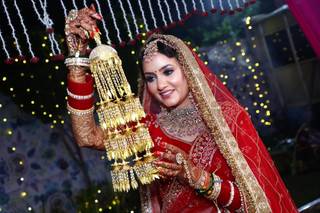Go Glam Makeup Studio 1
