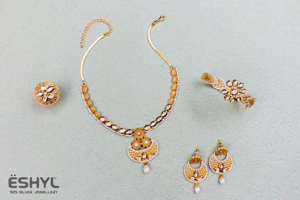 Bridal jewellery