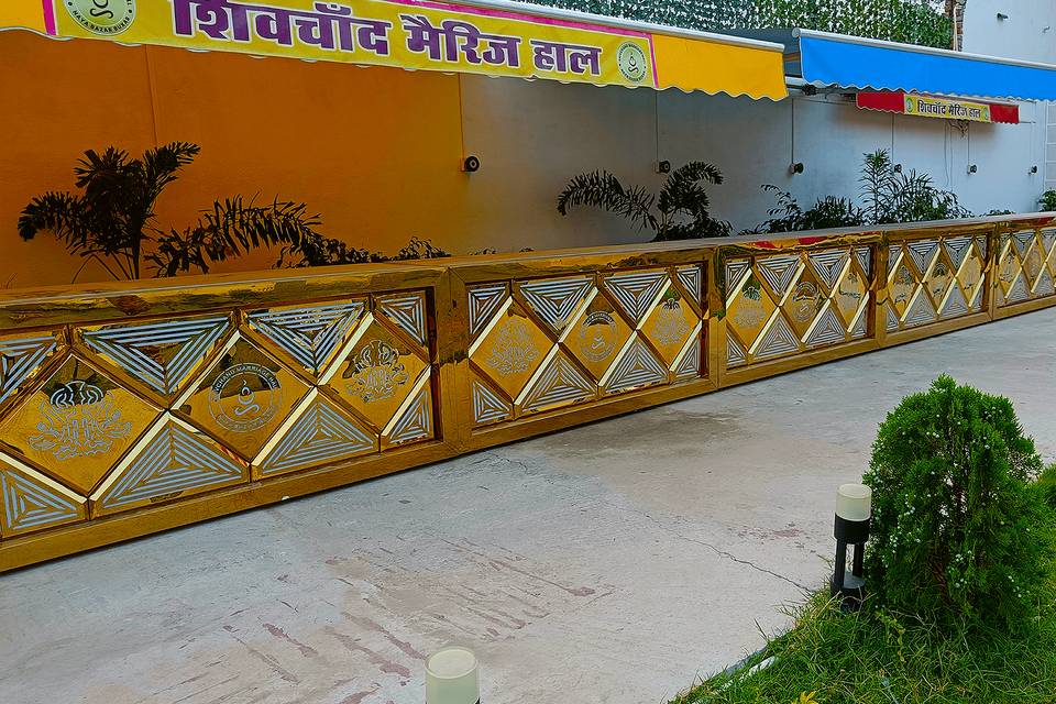Cafeteria Arrangement