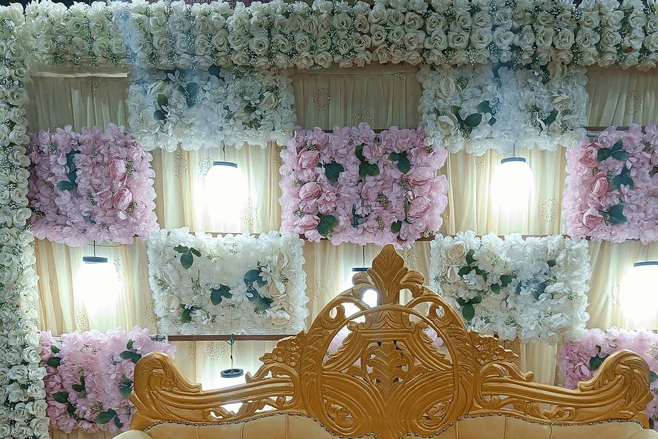 Engagement decor