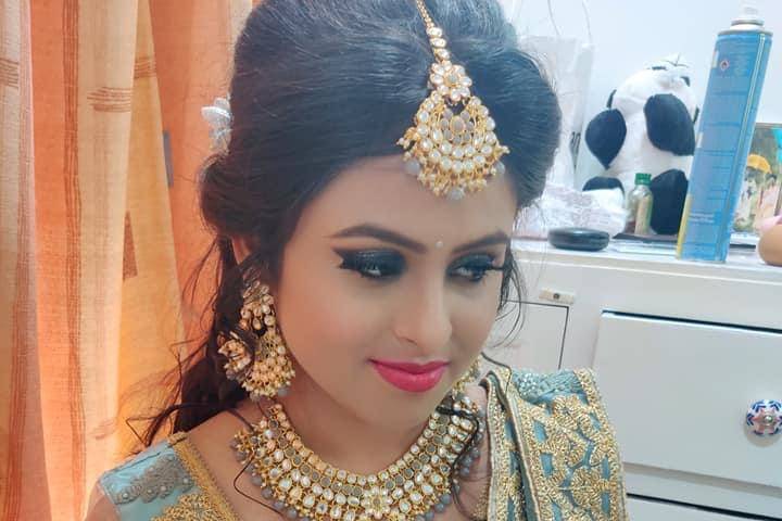 Nisha Padhiyar Make up Artist