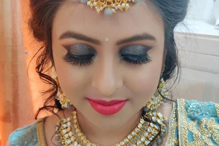 Nisha Padhiyar Make up Artist