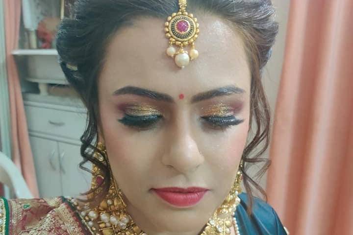 Nisha Padhiyar Make up Artist