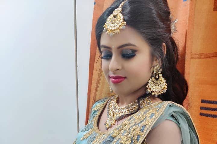 Nisha Padhiyar Make up Artist