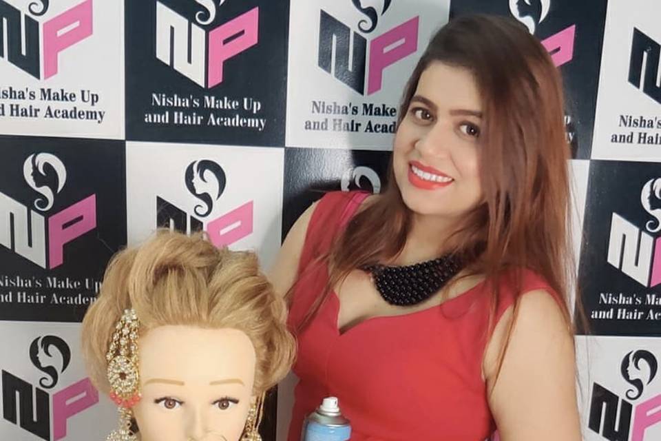 Nisha Padhiyar Make up Artist