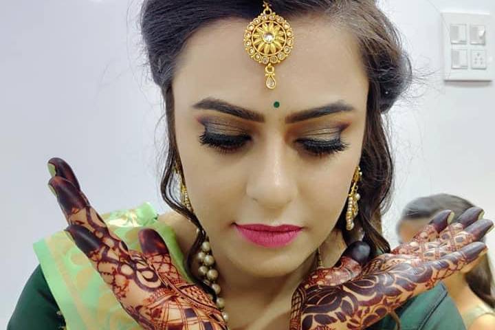 Nisha Padhiyar Make up Artist