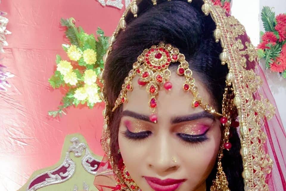 Nisha Padhiyar Make up Artist