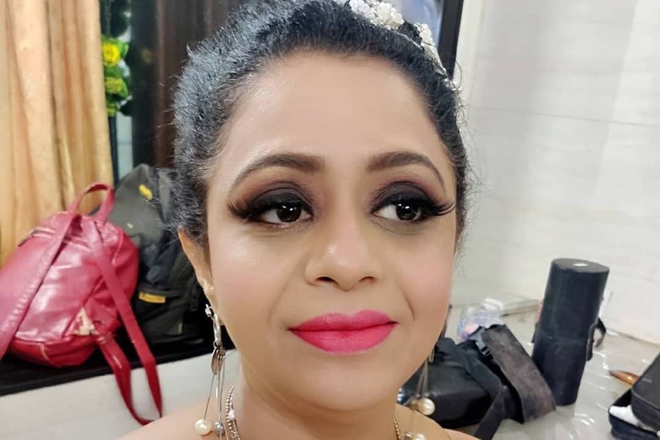 Nisha Padhiyar Make up Artist