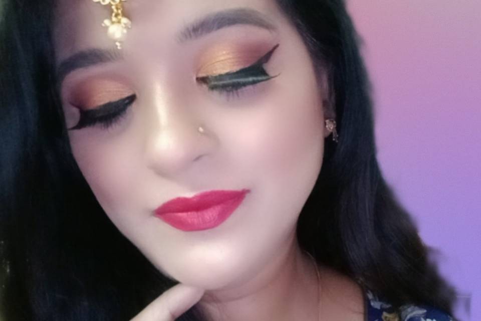 Party makeup