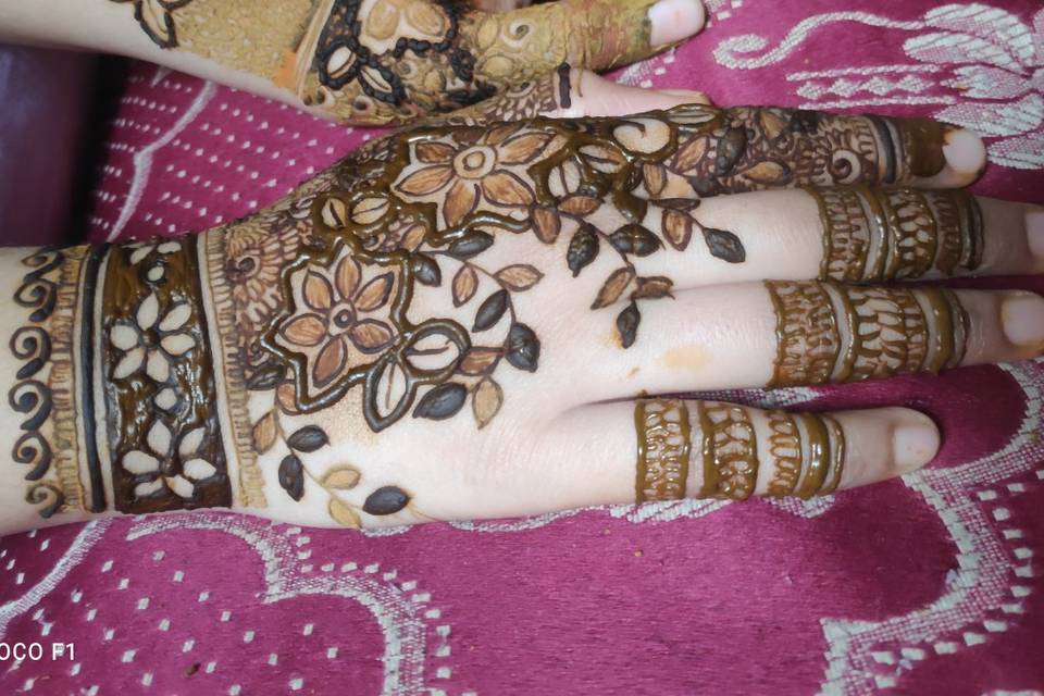 Mehendi Artist