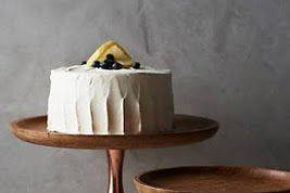 Wooden cake stand