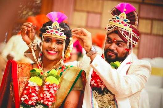 Shruti & Swaraj's Maharashtrian wedding in Pune