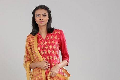 Ethnic Wear For Women - Buy Trendy Wedding & Festive Wear Online – Koskii