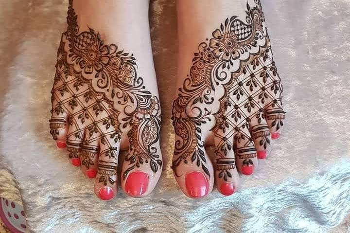 Kumkum Mehndi Artist - Mehndi - New Town - Weddingwire.in