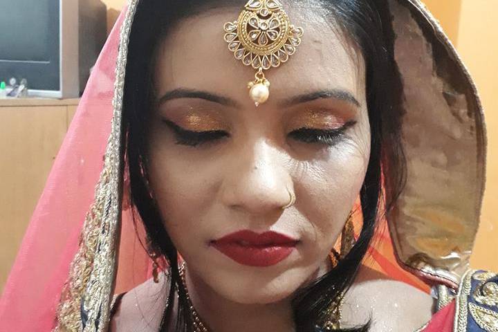 Makeup Artist Shriwal