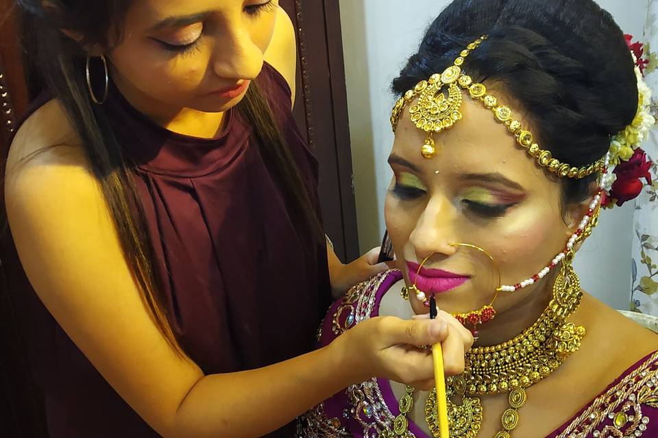 Makeup Artist Shriwal