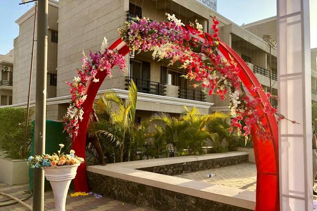 Entrance decor