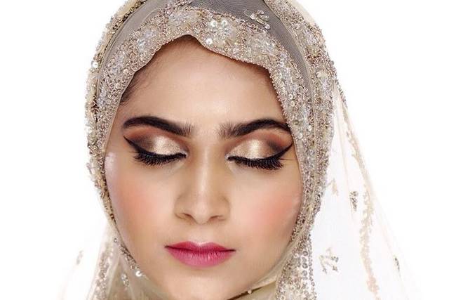 Party makeup