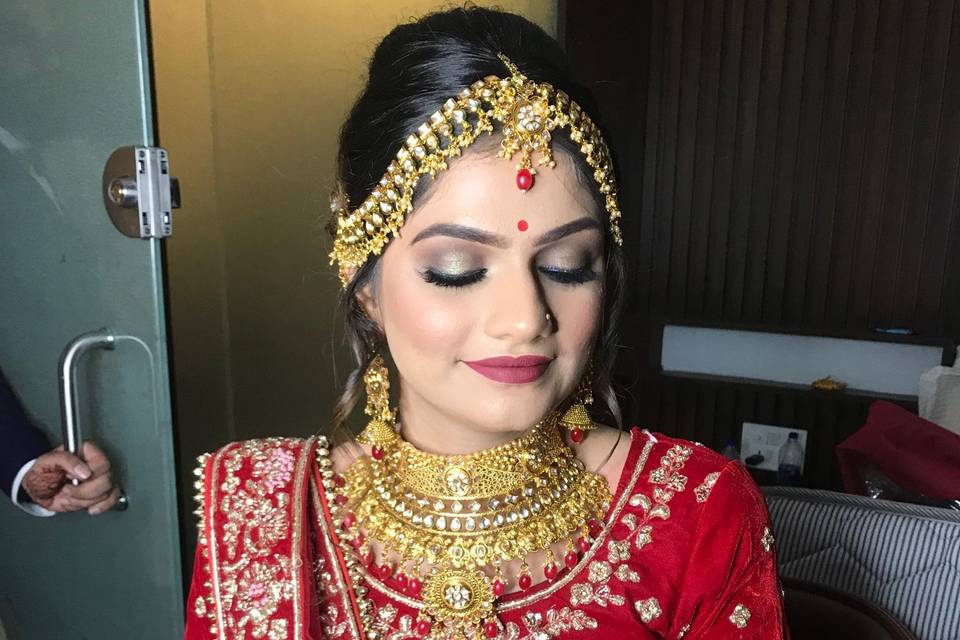 Bridal makeup