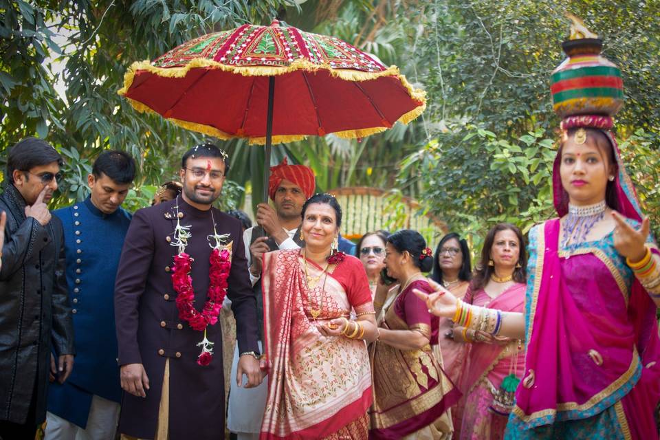 Groom Entry