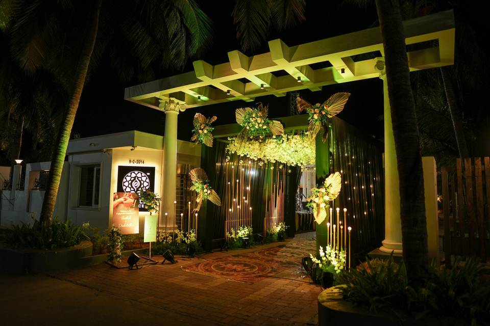 Entrance decor