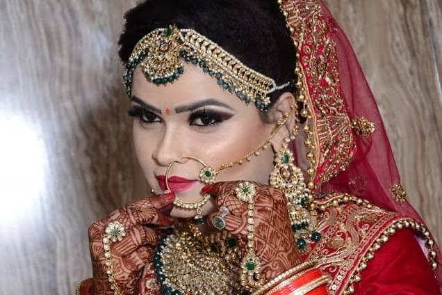 Bridal makeup