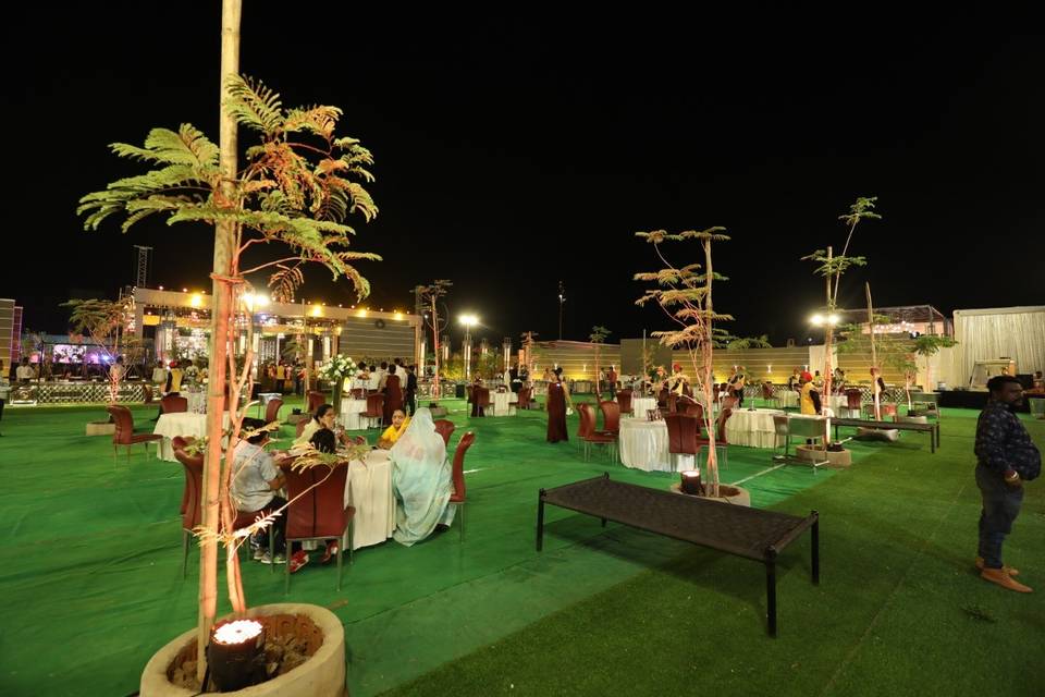 Solitaire Garden and Banquet, Udaipur