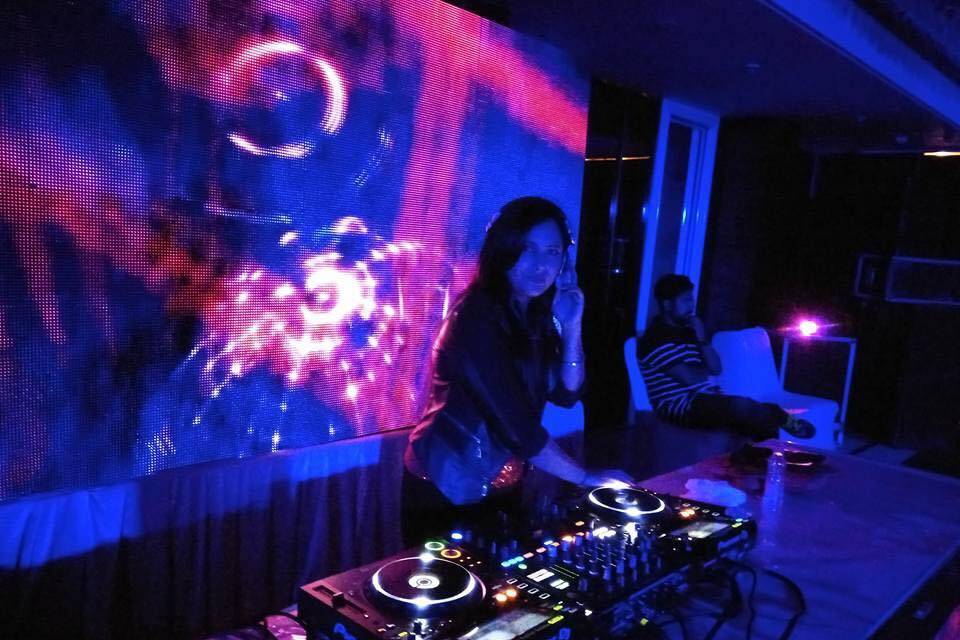 DJ Emkaur