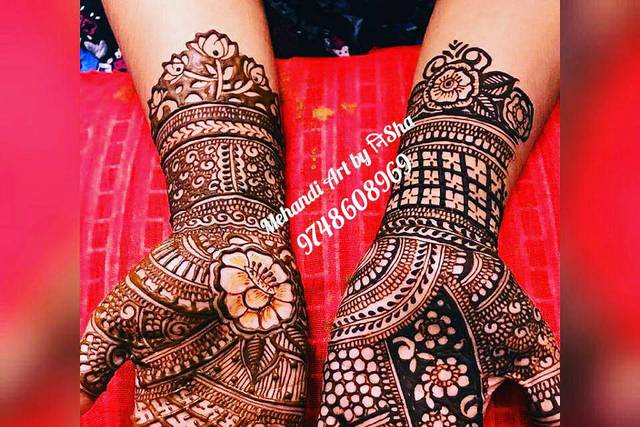 20 Best Mehndi Artists near me in Kolkata | Weddings & Festivals