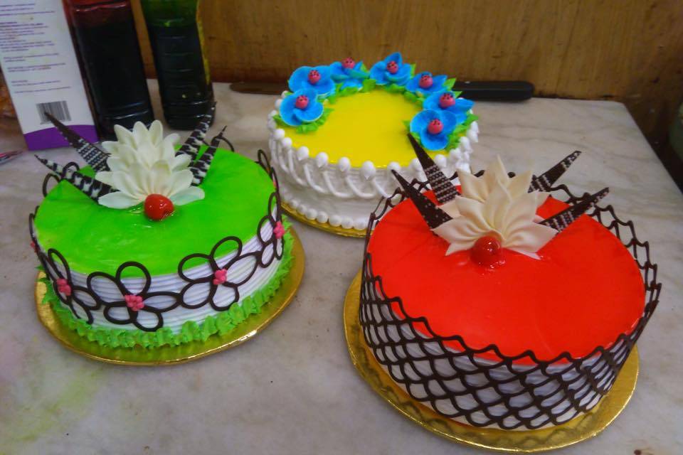 Order Cake, Savories, Pastries, Choclates & Giftes Online in India |  Monginis Cake Shop