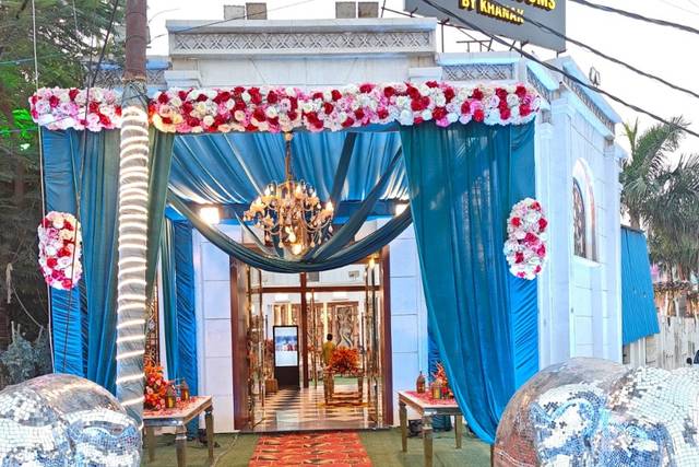 Entrance decor