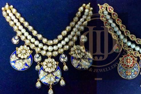 Divine Gems and Jewellery