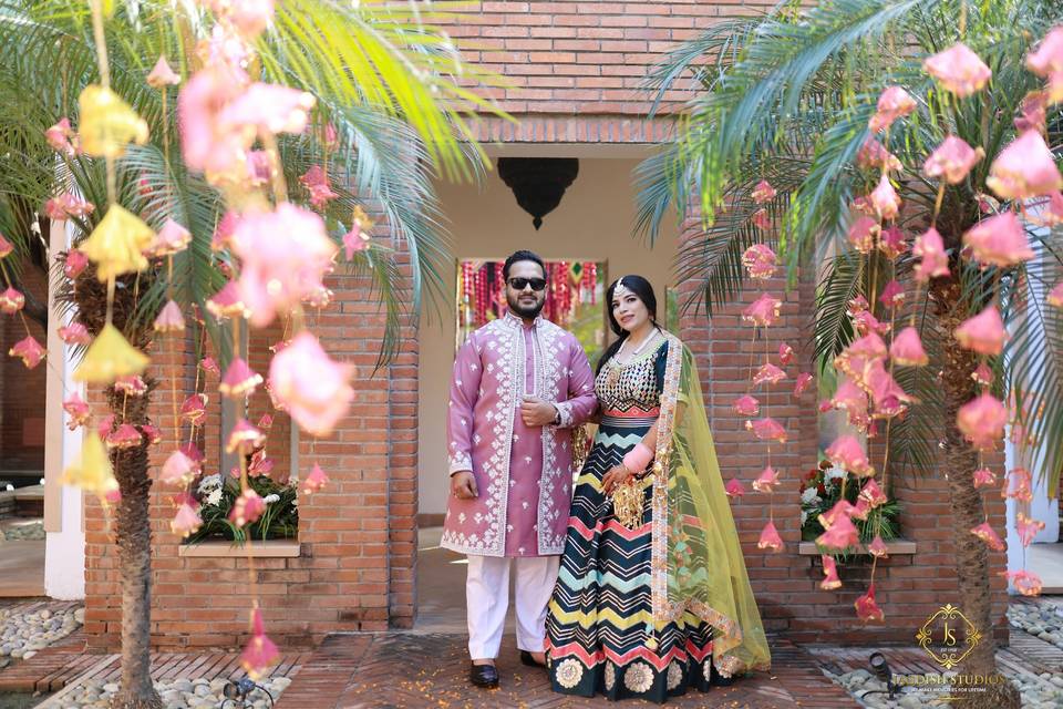 HALDI HUES OF ANSHITA & UDIT