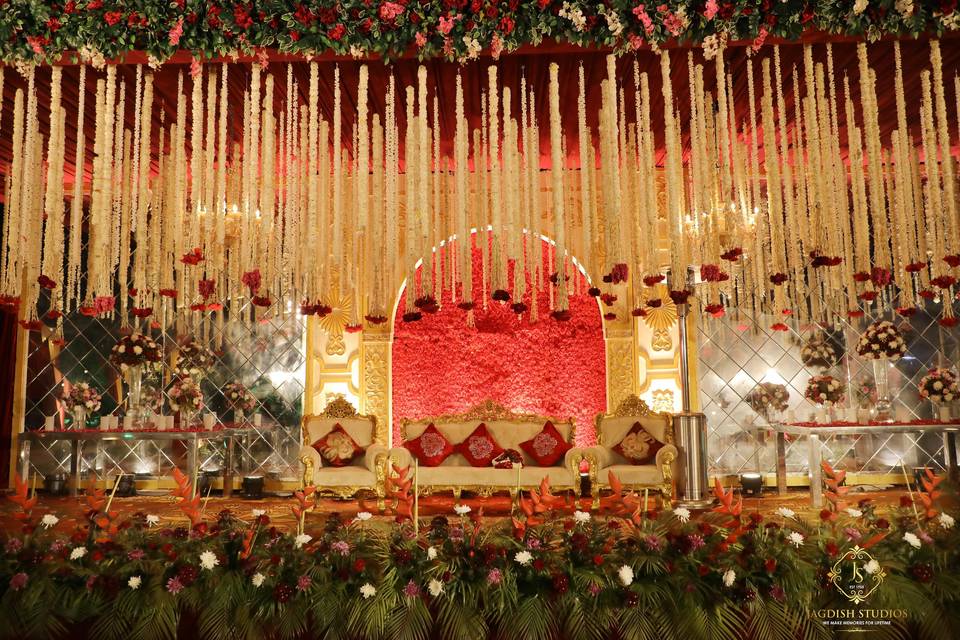 WEDDING STAGE DECOR