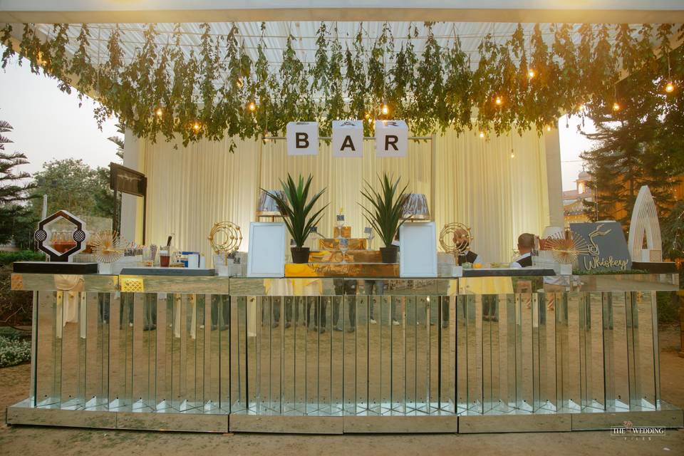 Wedding bar decor