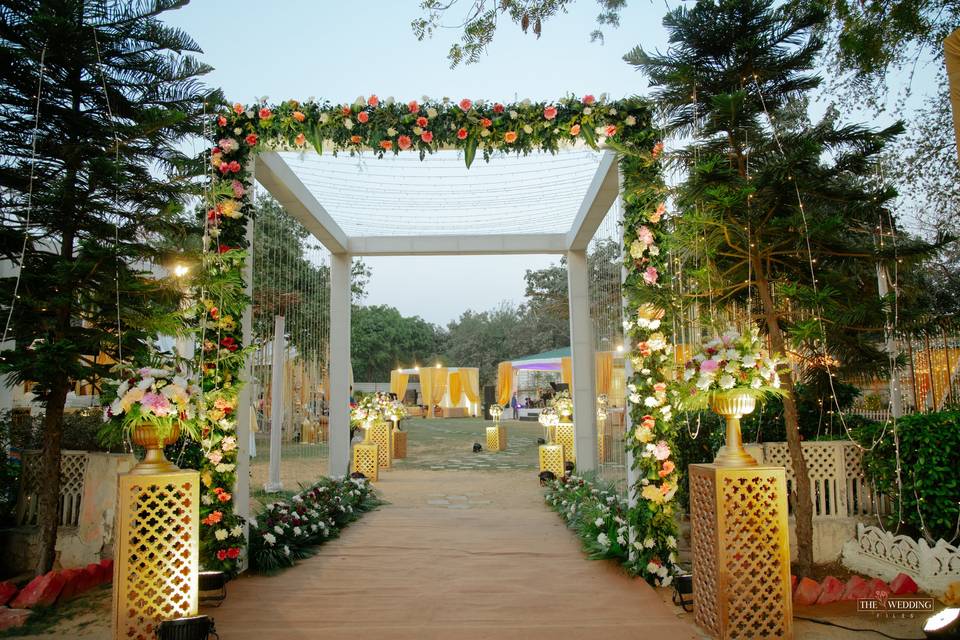 Wedding entrance decor