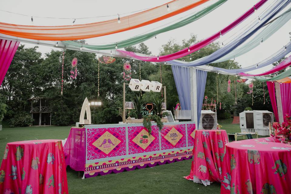 QUIRKY PASTEL MEHENDI DECOR