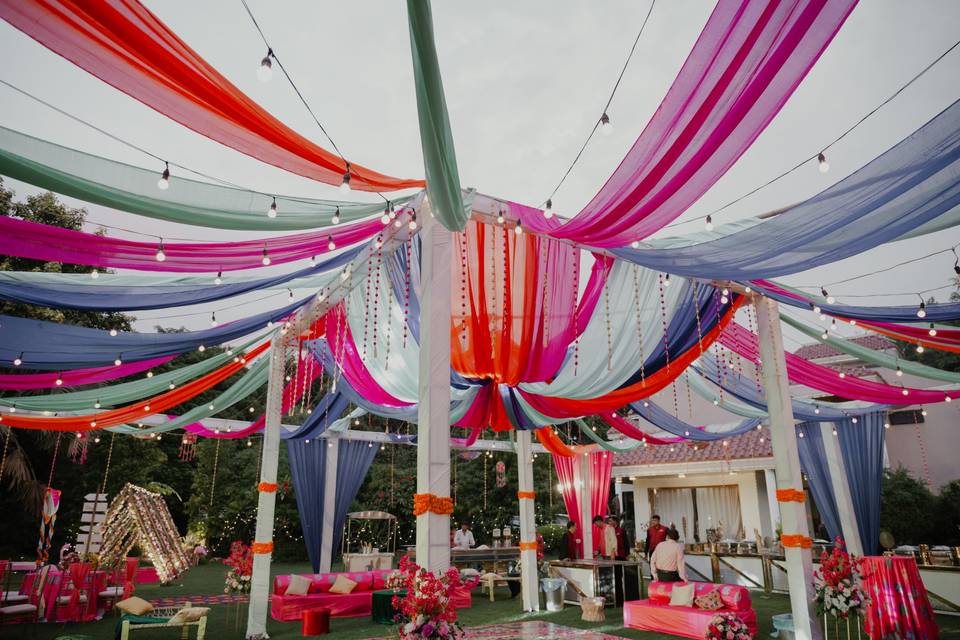 QUIRKY PASTEL MEHENDI DECOR