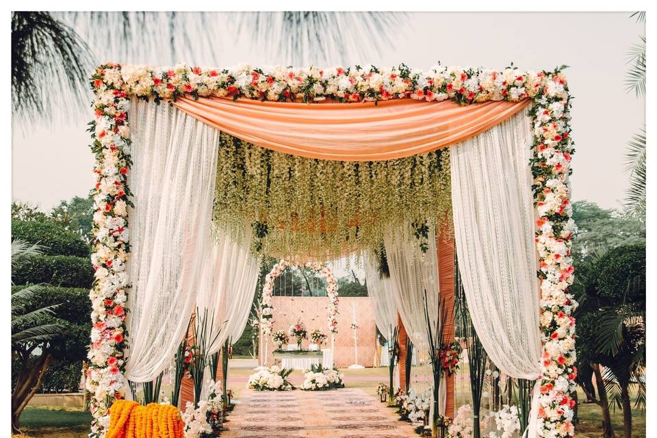 Entrance decor