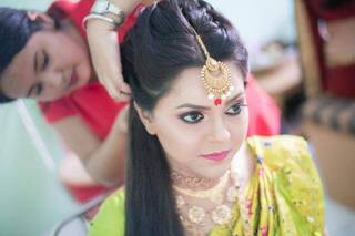 Makeup Artist - Jahnobi Konwar