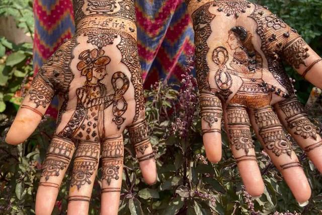 Sasi Mehndi Artist