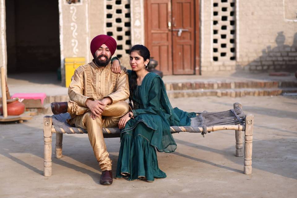 Top 20 Pre-wedding Photographers in Delhi NCR: 