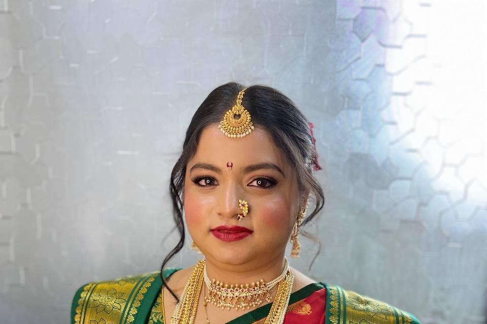 Maharashtrian Wedding bride