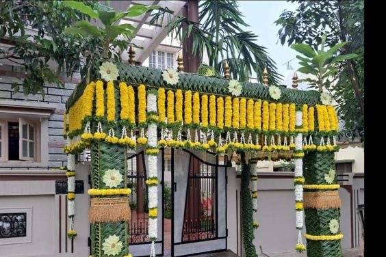 Entrance decor