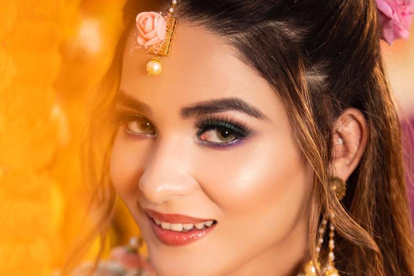 Pari Kaur Makeup artist
