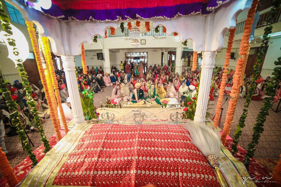 Anand Karaj !