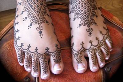 Sana Mehndi Designer