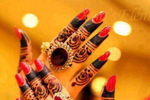 Sana Mehndi Designer